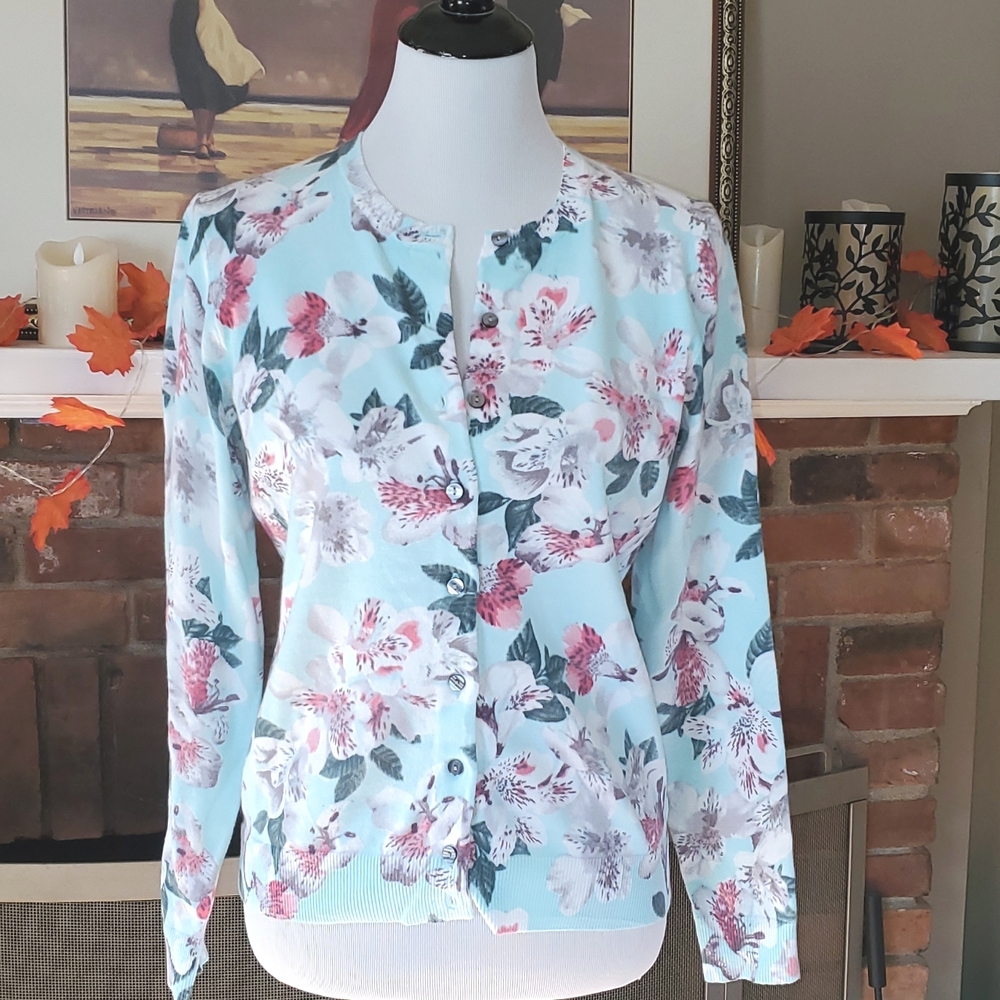 Beautiful floral cardigan